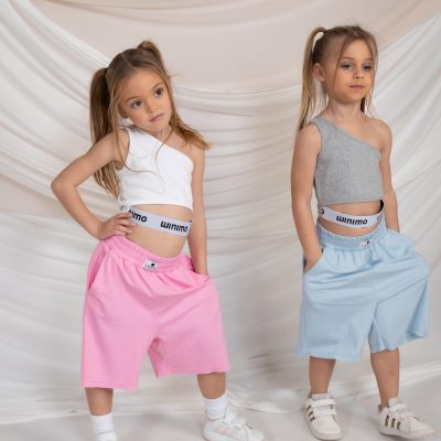 2PCS SET ASYMMETRIC RIB CROP TOP & RAW-HEM CONFIDENCE BERMUDA