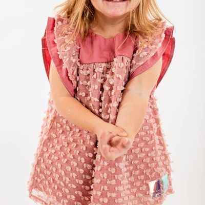 DRESS WITH POLPIN DETAILS